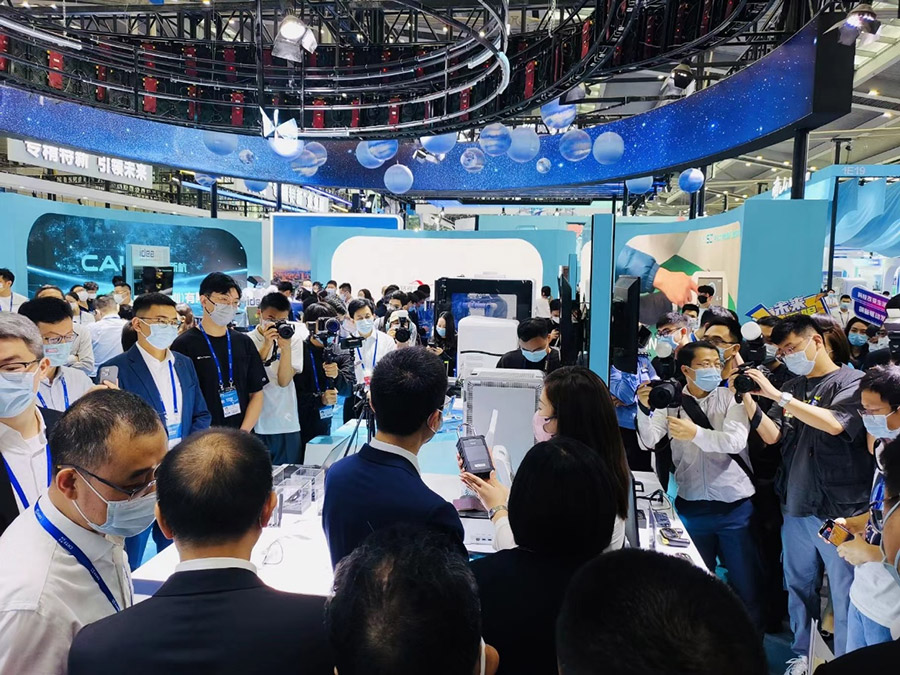 科技驱动发展 │ 必赢(中国)biying·官方网页版,携多款智能终端产品闪耀高交会